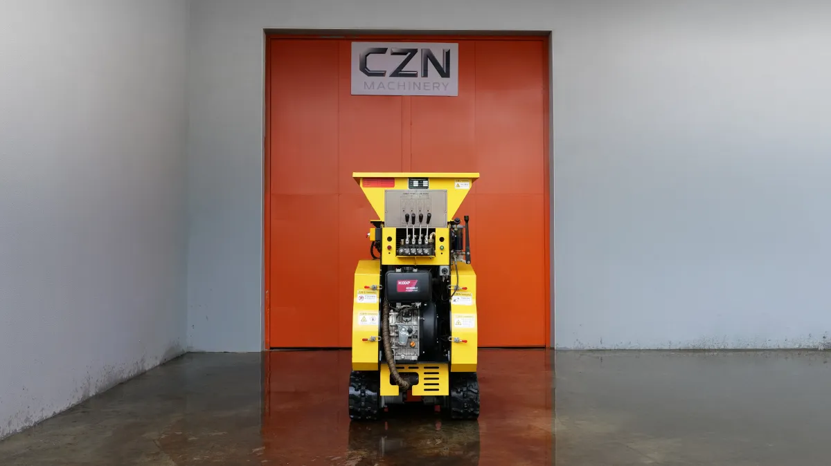 Sonca jaw crusher — tracked chassis detail