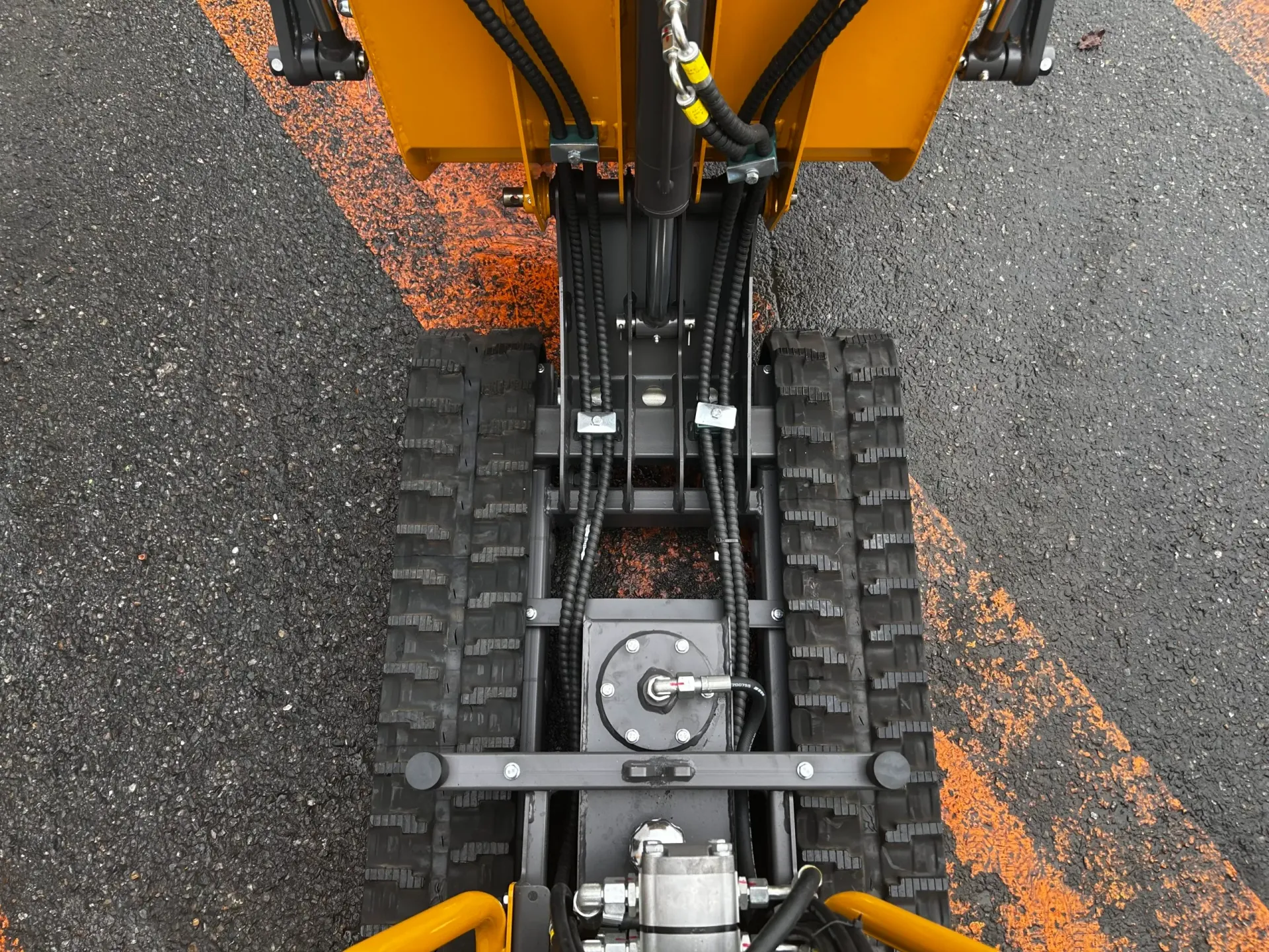 Sonca SJ-05E chenilles